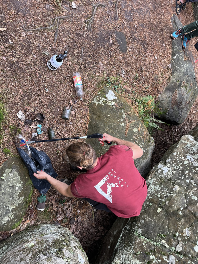 journée de nettoyage Fanatic Climbing 2024