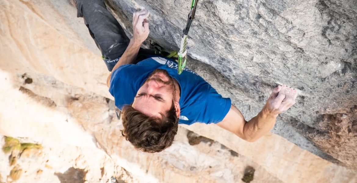 Stefano Ghisolfi répète Sleeping Lion 9b – Stefano Ghisolfi repeats Sleeping Lion 9b (+ interview)