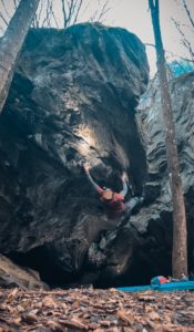 Arthur Ternant Titan assis 8C