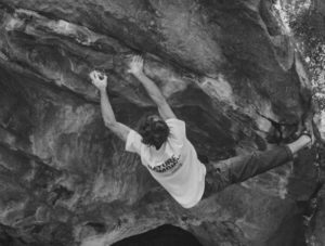 Arthur Ternant Titan assis 8C