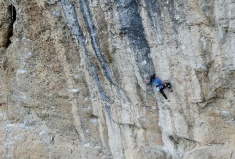 Chaehyun Seo empoche Papichulo